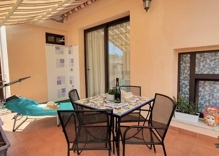 Bed & Breakfast Ines Giardini Naxos