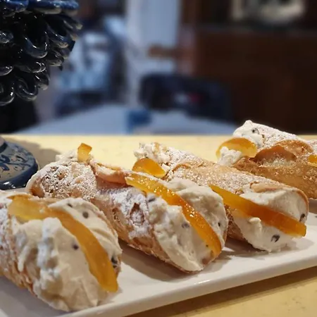 Ines Bed & Breakfast 4*