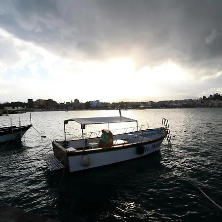 Couette-café Ines Giardini-Naxos