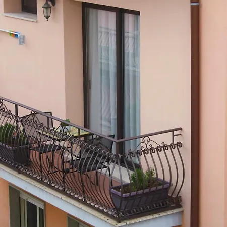 Ines 3* Giardini-Naxos